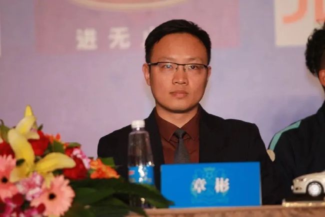 亚洲精品综合一区二区